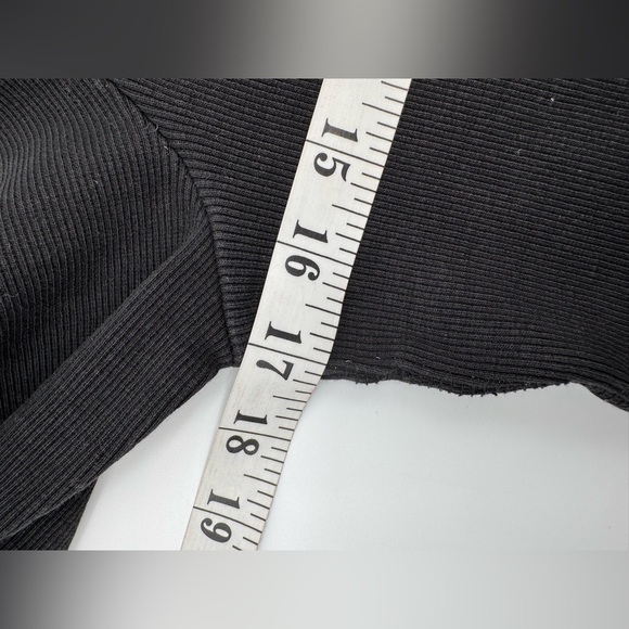 Maeve by Anthropologie Black T-Shirt Medium - Picture 5 of 6